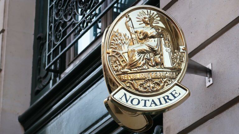 Devenir notaire
